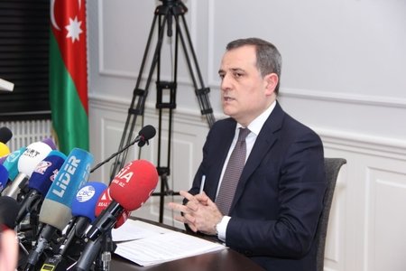 Təhsil nazirindən tələbələrə şad xəbər: “Təqaüdlərinin artımı üçün 25 milyon manat ayrılacaq” 1550232434 2ce667cf0cd77149ce63f6b2439a5600.jpg