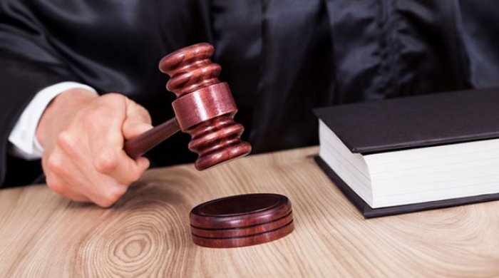 Arvadını eyvandan ataraq öldürən şəxsin məhkəmə istintaqı başa çatıb 1568965571 785d847ec9bdb41.jpg