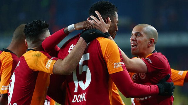 “Qalatasaray” 21 il sonra “Fənərbağça”nı səfərdə yendi 1582483278 77f50e25 678f 4ff9 9eb5 59cebb49c44f 640.jpg