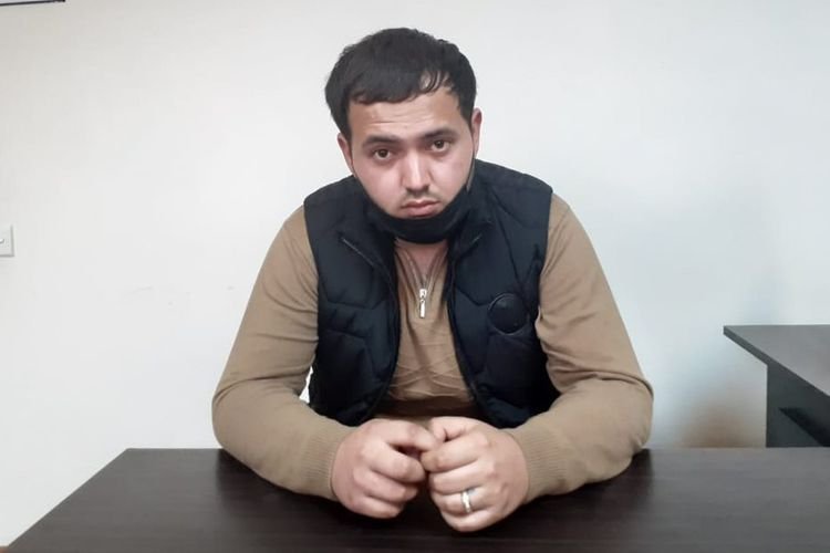 Gəncədə saxta jurnalist sənədi hazırlayan şəxs saxlanılıb 1586585934 1586585509485 ralczf4h.jpeg