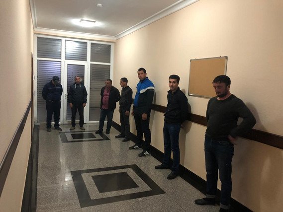 Futbol oynamaqla karantin rejimini pozan şəxslər cərimələnib 1587360861 8f78f1a1 4642 46a7 b1b0 a1fb4fc3d319 640.jpg