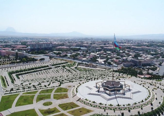 Naxçıvanda vəzifəli şəxs vəfat etdi – FOTO 1587582853 7302f6db 4f8f 45dd 95d0 5fca0d7b613a 675.jpg