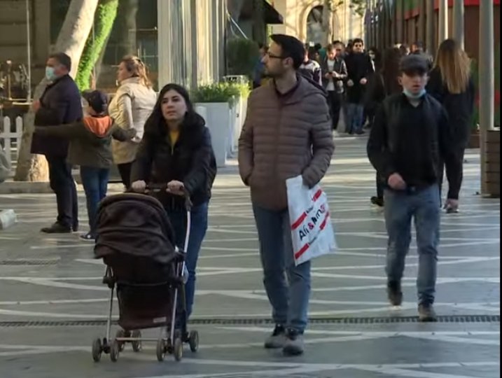 Bakıda koronavirus təhlükəsi: İnsanlar sms-lə icazə alıb istirahət edir – VİDEO 1588227098 20200430 101015.jpg