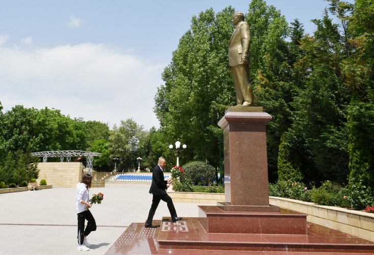 Prezident İlham Əliyev Şamaxı rayonunda səfərdədir 1590408084 1590407514614418495 750x500.jpg