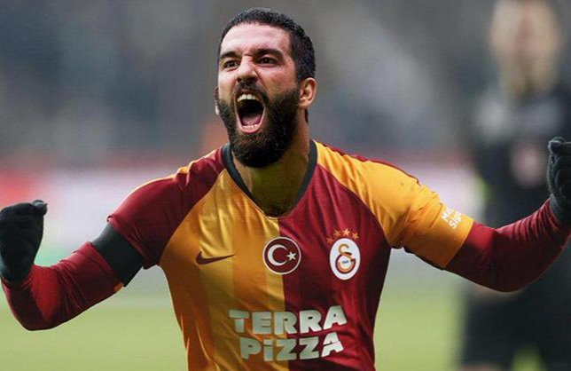 Arda Turan yenidən “Qalatasaray”da 1596485536 20200804 001148.jpg