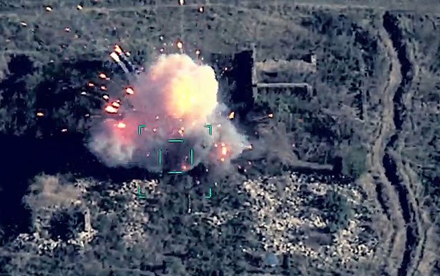 Düşmənin döyüşə hazır vəziyyətə gətirilən zenit-raket kompleksləri məhv edildi 1602351227 mudafie 16.jpg
