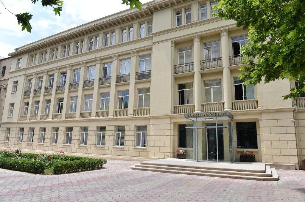 Bu gündən şagirdlərin elektron yerdəyişməsinə yenidən başlanılır 1602739860 tehsilnazirliyi6789.jpg