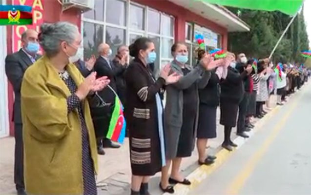 Döyüş iştirakçıları arasında təbliğat və təşviqat işləri davam edir 1603355171 mnnn.jpg