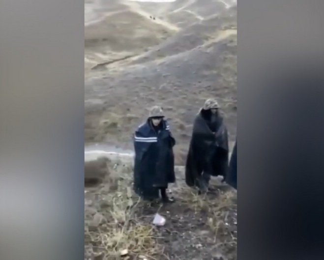 Bu da ac, susuz, başsız qalan erməni əsgərləri 1603734499 20201026 214650.jpg