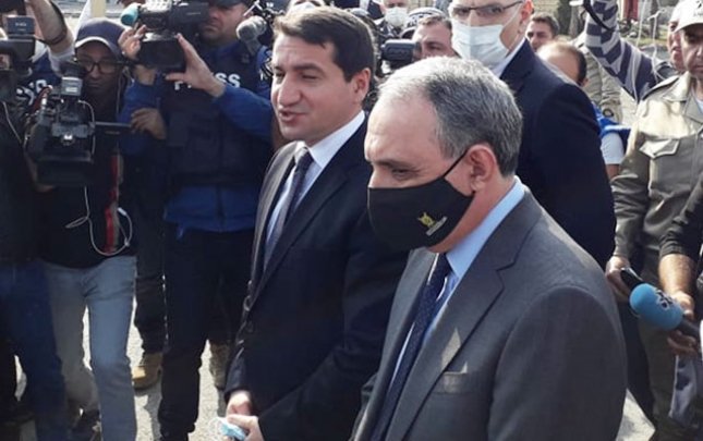 Hikmət Hacıyevlə Kamran Əliyev Bərdədə 1603958227 hikmet.jpg