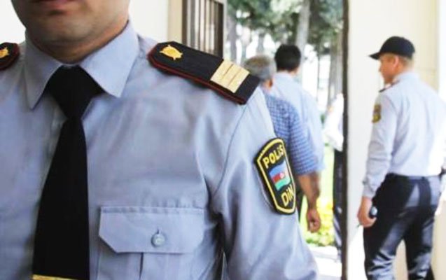 Koronaviruslu qohumunu uşaqları ilə görüşdürən tibb işçisi saxlanıldı 1604649959 polis.jpg