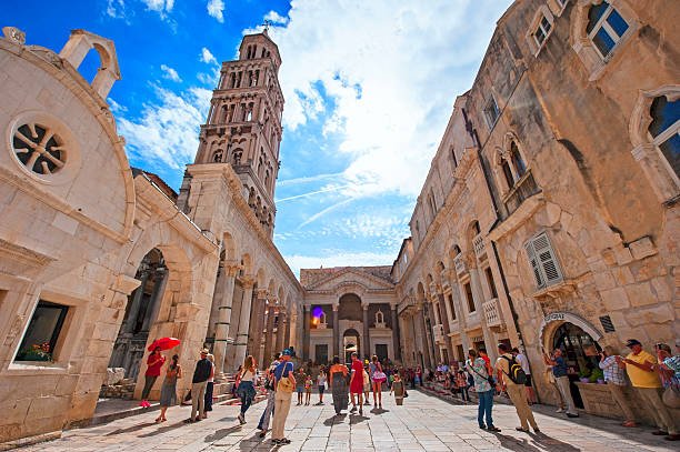 Bu ölkə xarici vətəndaşlara sərhədlərini bağladı 1606850551 gettyimages 609904420 612x612.jpg