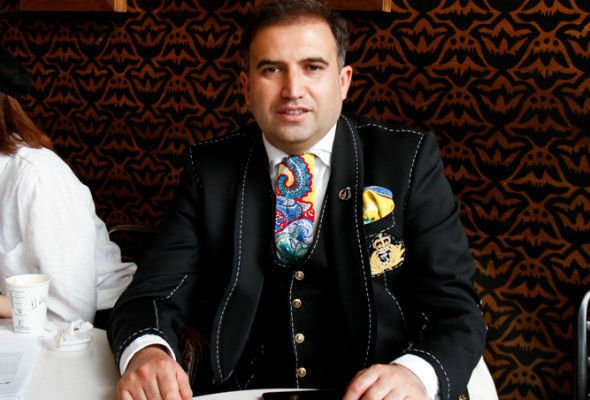 Hacı Nuran koronavirusa yoluxdu 1607058211 fotorcreated.jpg