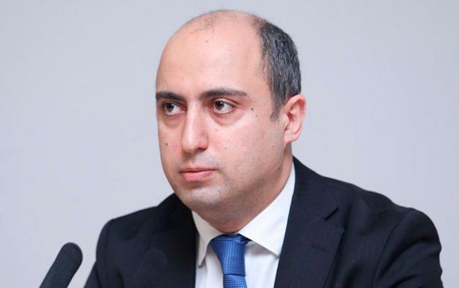 “Valideyn məktəbə pul ödəməyə məcbur edilməməlidir” 1607190668 eminemrul 2.jpg