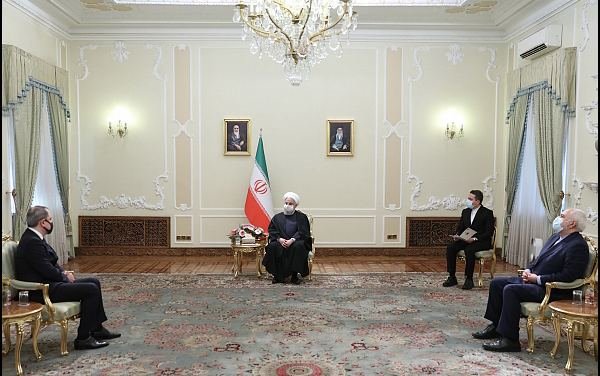 İran Azərbaycanın işğal olunmuş ərazilərinin azad edilməsinə sevinir 1607512210 bayramov rouhani 091220 3.jpg