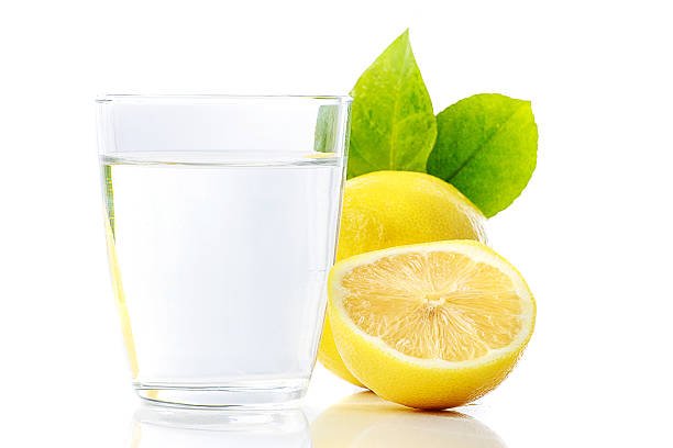 Limonlu suyun faydalı xüsusiyyətləri açıqlandı 1608459278 gettyimages 688968221 612x612.jpg