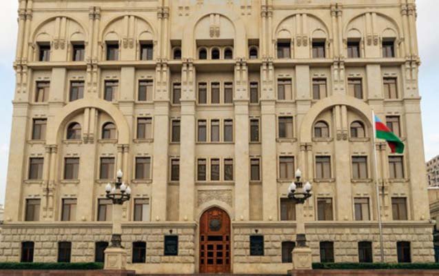 DİN nümayəndələri Bakıdakı insidentə görə şəhid ailələri ilə görüşdü 1609949067 dindaxili 410.jpg