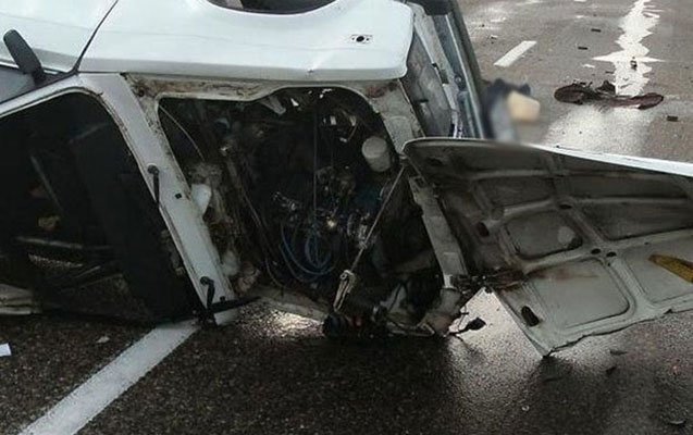 Şəkidə avtomobil körpüdən aşıb 1610476350 qeza 7.jpg