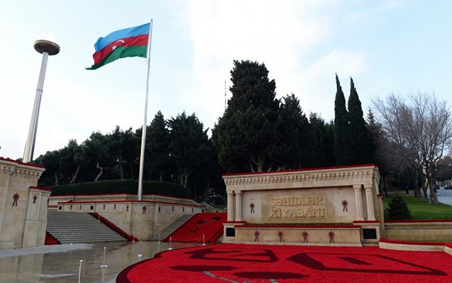 Şəhidlər xiyabanında hazırlıq işlərinə başlanıldı 1610606362 xiyaban.jpg