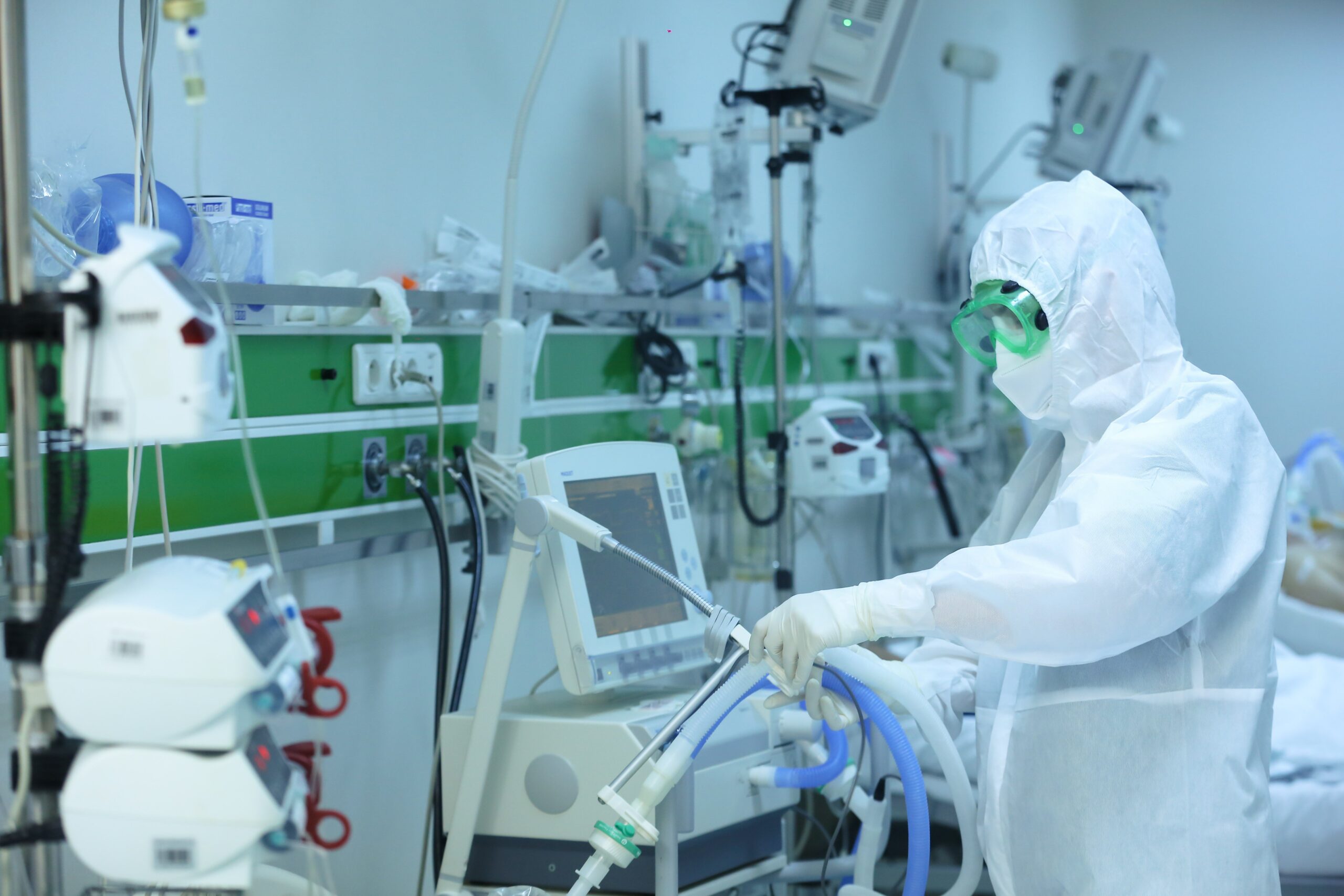 Mutasiyaya uğramış koronavirus niyə tez yayılır? 1611572543 2 photo.jpg