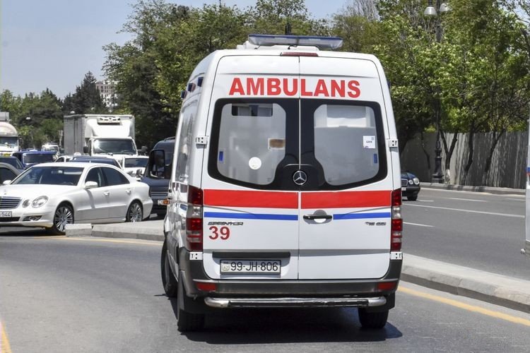 Şirvanda avtomobilin vurduğu piyadanın hər iki ayağı sınıb 1612631930 wipeout17 06 2021 091728 512000.jpg