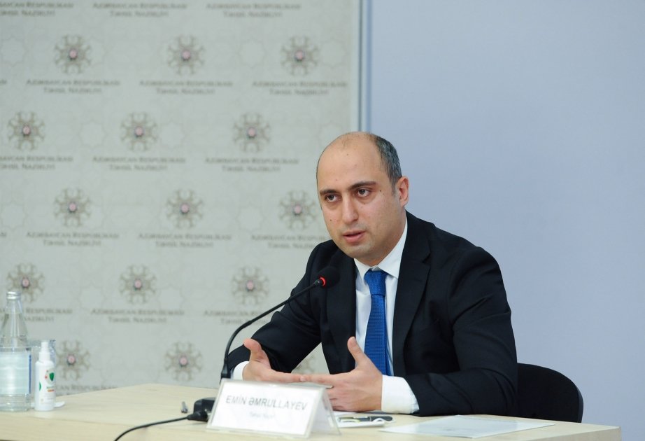 Təhsil naziri 4 məktəb direktorunu işdən çıxarıb 1620286393 1602839414319263514 1200x630.jpg