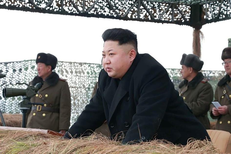 Qanunsuz kaset satan şəxsi 500 nəfərin gözü qarşısında güllələdi 1622228982 2015 8 korea asia kimjongun.jpg