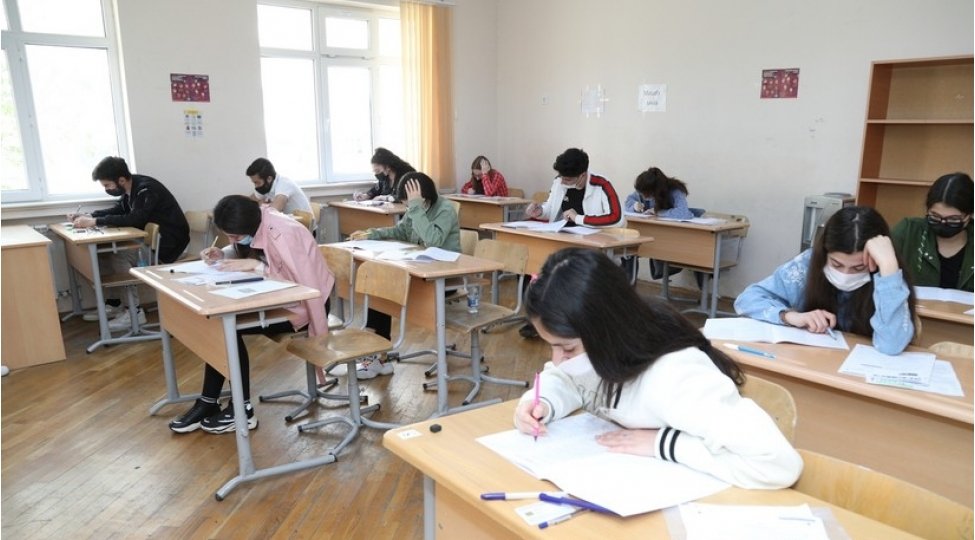 Bu gün 2432 abituriyent “Azərbaycan dili”ndən imtahan verəcək 1624510204 f095cedd162450659595539066710739773.jpg