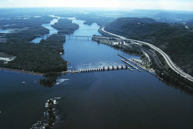 Qasırğa Missisipi çayının istiqamətini dəyişdi 1630381348 mississippi river lock and dam number 7 991398155818450 547139815581840772.jpg