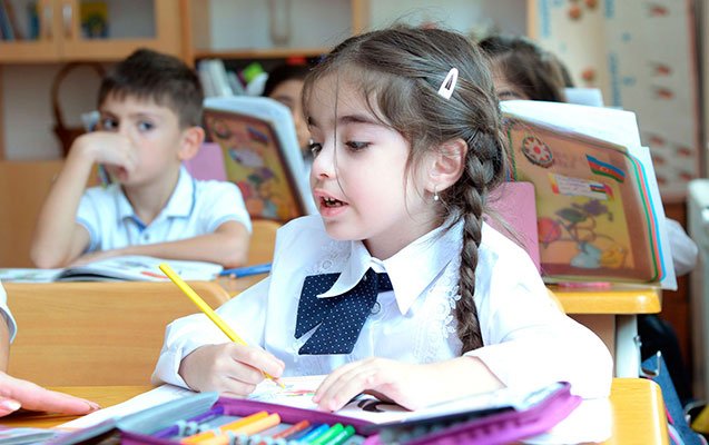 Bu gündən şagirdlərin elektron yerdəyişməsi başlayır 1636523477 sinif.jpg