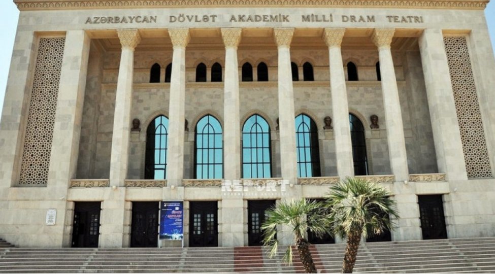 Milli Dram Teatrı koronovirusa görə bağlanıb 1643200820 8232e11916431952759993564961006483.jpg