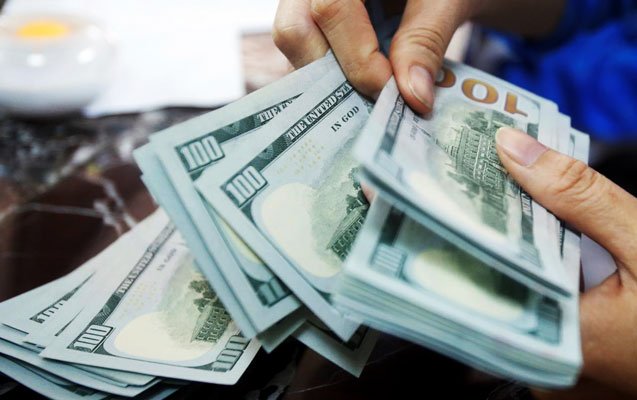 Bu gün banklar 45 milyon dollar aldı 1652347032 dollar 1.jpg