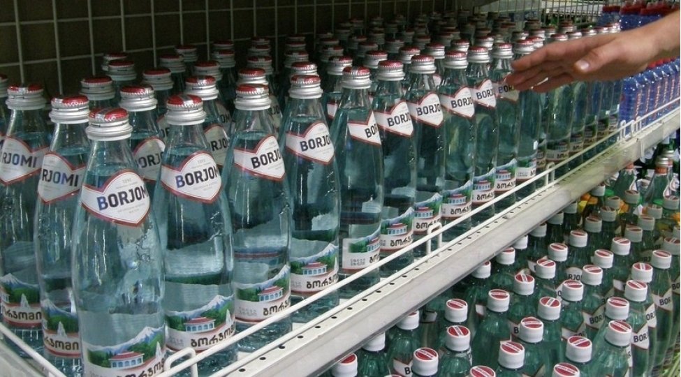“Borjomi”nin işçiləri zavodlara girişləri bloklayıb 1654499332 8e5d5b79165449642984381266710164868.jpg