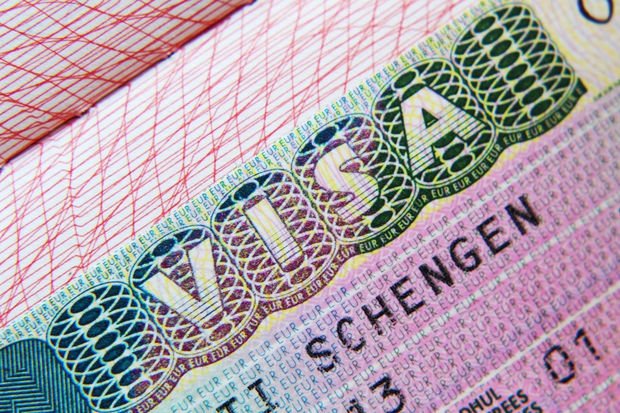 Norveç Rusiya ilə sadələşdirilmiş viza rejimini dayandırıb 1663907434 60a3a255b7a8760a3a255b7a88162133666160a3a255b7a8560a3a255b7a86.jpg