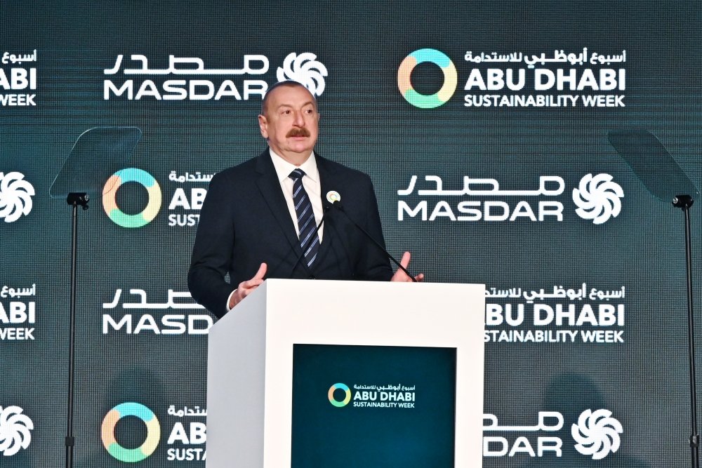 Prezident Əbu-Dabi Dayanıqlılıq Həftəsinin açılış mərasimində çıxış edib 1673855244 16738548865318963329 1000x669.jpg