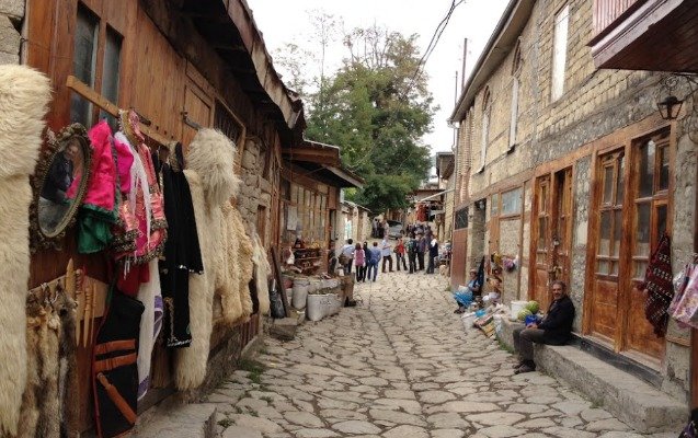 Ötən il turistlərə bilet satışından əldə edilən vəsait açıqlandı 1675322385 mycollages 2023 02 02t103938 183.jpg