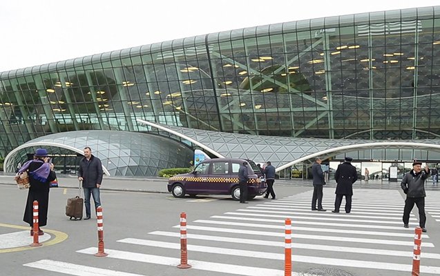 Özbəkistan vətəndaşı Bakı aeroportunda saxlanıldı 1676896253 aero.jpg