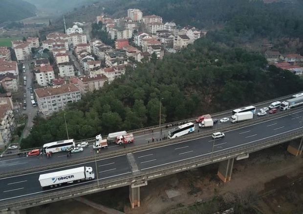Türkiyədə 23 avtomobil toqquşdu 1678047413 cd59b11f 19ca 4581 bd57 c25c8439bb6b.jpeg