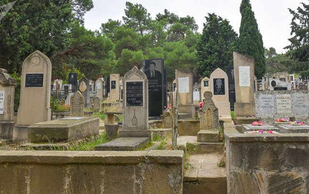 Qəbiristanlıqlarda monitorinq aparmışam” 1678181320 qebir.jpg
