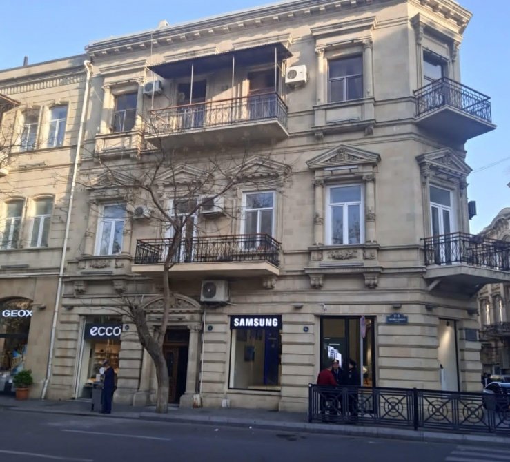 Bakıda tarix-memarlıq abidəsinə müdaxilə edilib 1681364160 1.jpg