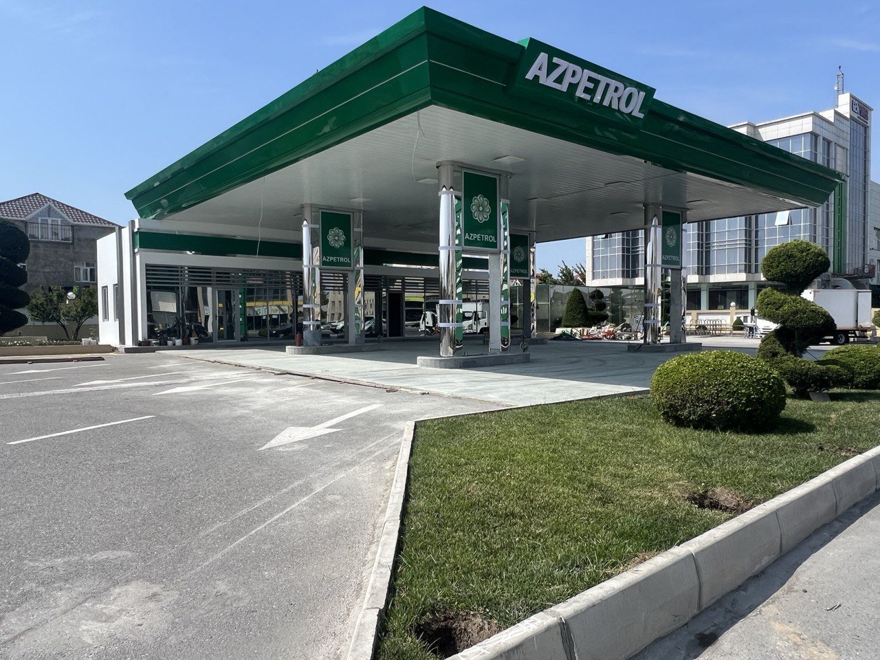 “Azpetrol” 99-cu yanacaqdoldurma məntəqəsini istifadəyə verir 1683883181 346664530 3477106472562002 7826128767153779399 n.jpg