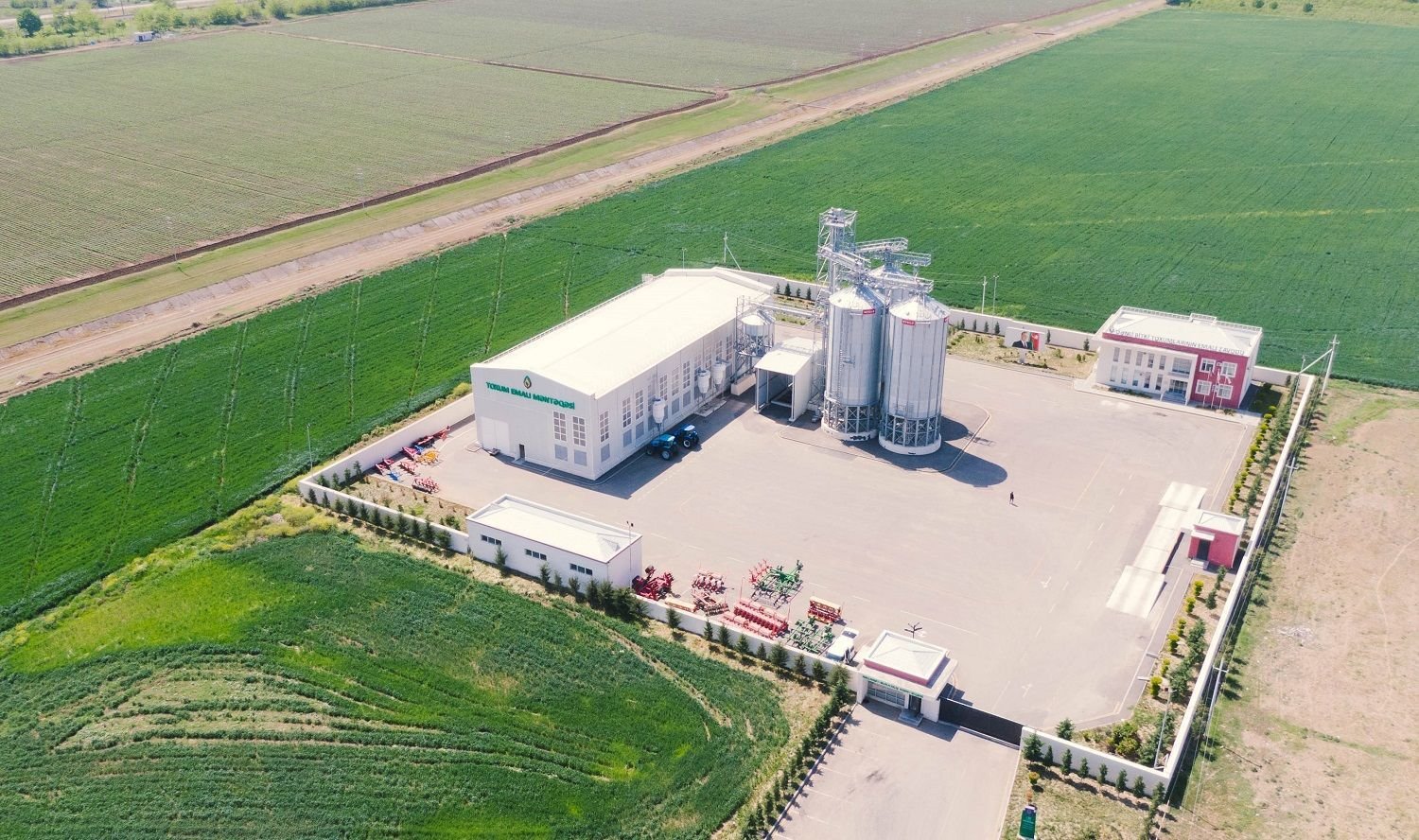 Toxum emalı zavodları mövsümə hazır vəziyyətə gətirilib 1686134537 01.jpg