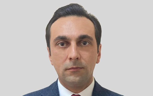 Yüksəkvəzifəli məmur qəfil vəfat etdi 1686635658 emin.jpg
