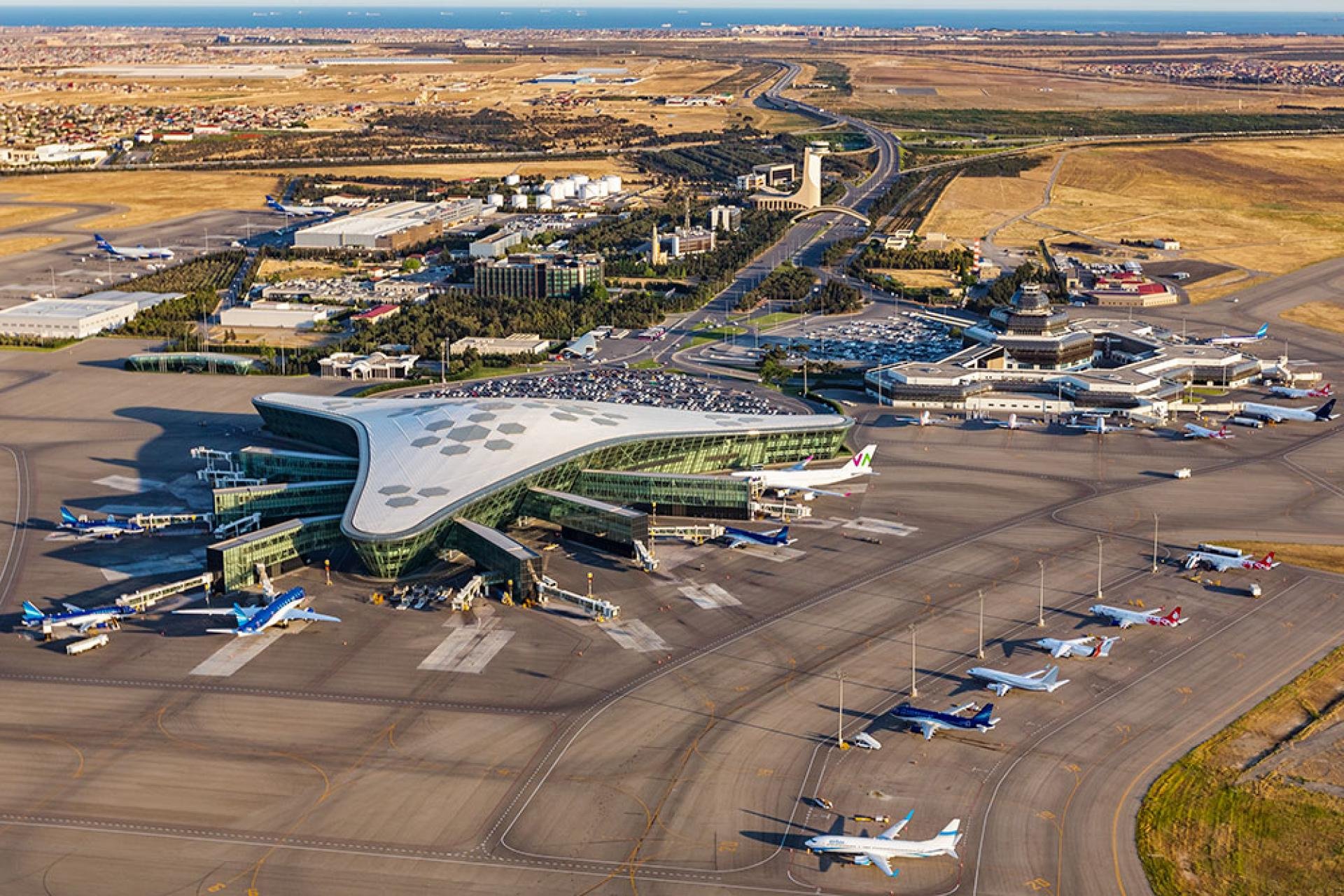 Bakı və İstanbul hava limanlarında transfer prosesində dəyişiklik edilib 1686743981 5th freedomazal.jpg