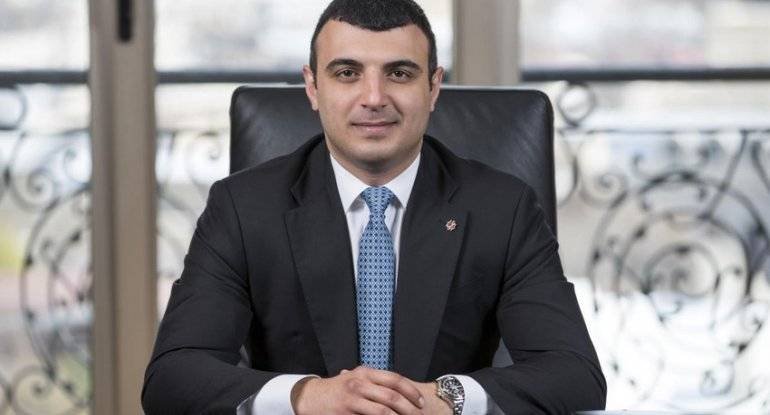 Azərbaycan Mərkəzi Bankı sədrinin maaşı bu qədərdir 1688402936 1688387392 ff9dbeaa cd51 3abc 806c 1872f0545d77 8501688393156.jpg