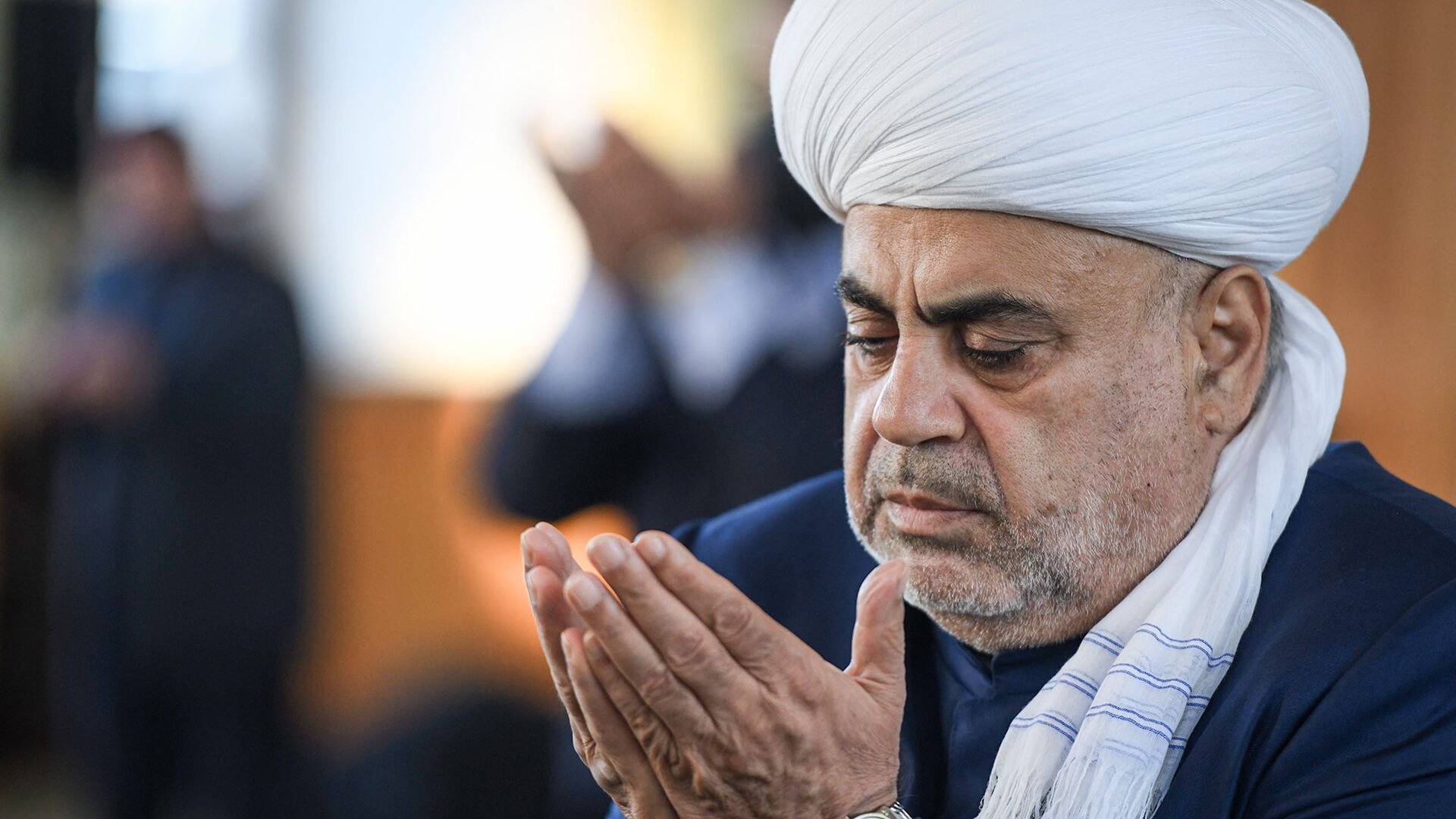 Allahşükür Paşazadə Hindistana gedir 1693821123 seyx.jpg