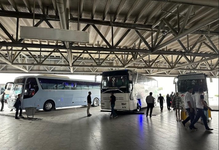 Naxçıvana gedən avtobus reyslərinin sayı 1695369747 avtobus1.jpg