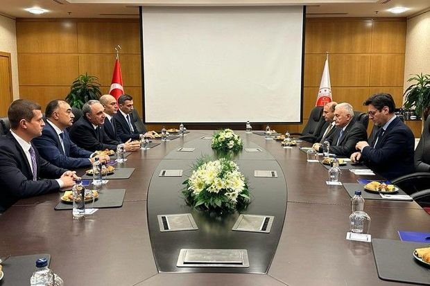 Kamran Əliyev Türkiyədə Binəli Yıldırımla görüşüb 1698060137 e9e35465 42d2 3e1a b8bb 94db8ab1f3cc 850.jpg