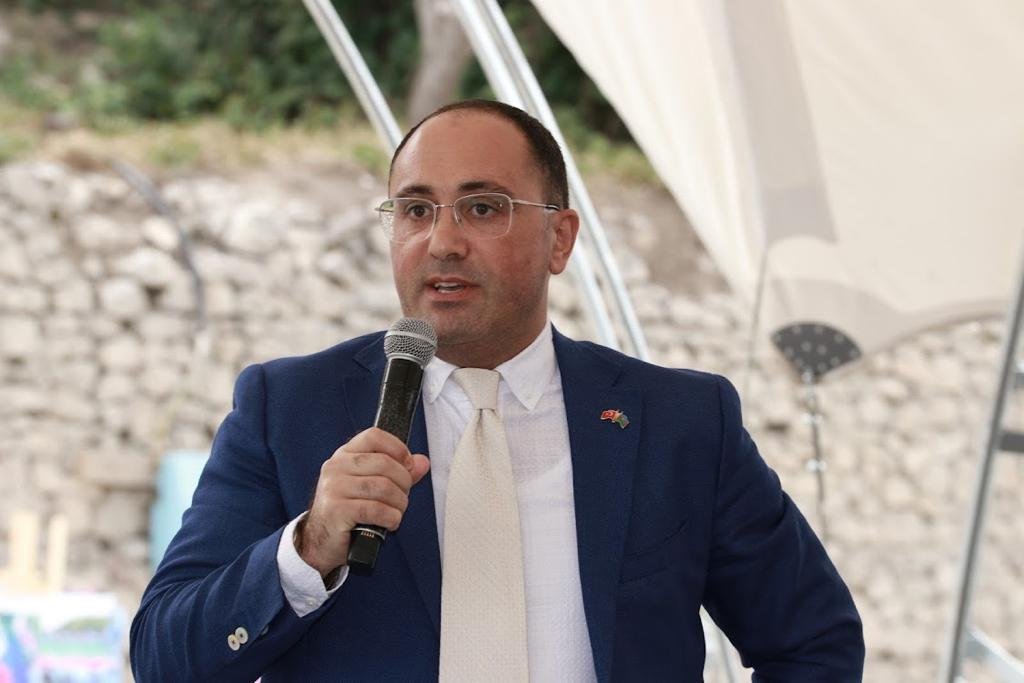 AMEA-nın Nizamnaməsində yer alan diasporal fəaliyyət ilə bağlı 1699254351 a4306f1a 6962 4cd5 87e0 3c80bed4bcd1.jpg