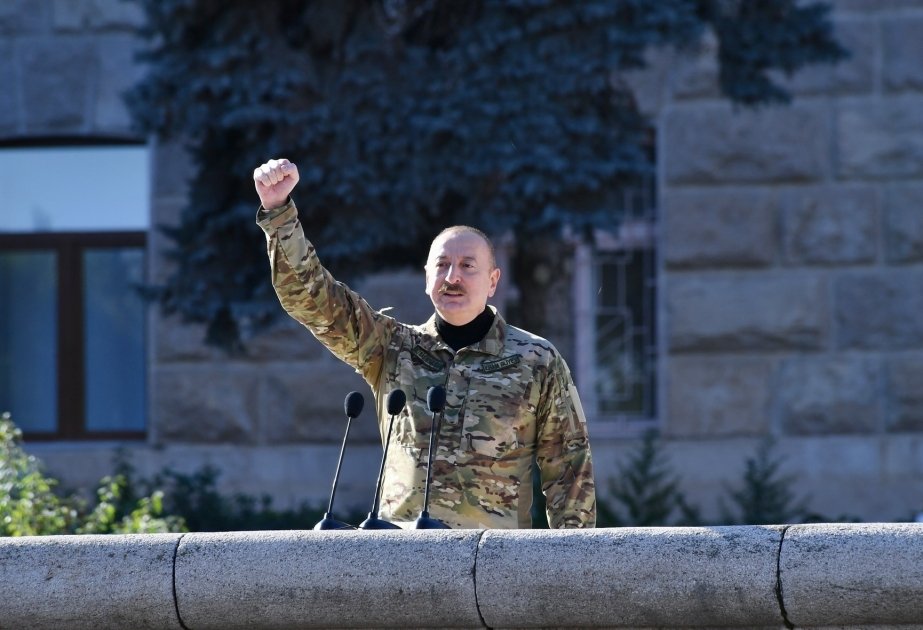 Prezident Azərbaycanı Qələbəyə aparan əsas amilləri açıqlayıb 1699449829 1699447627444167250 1200x630.jpg